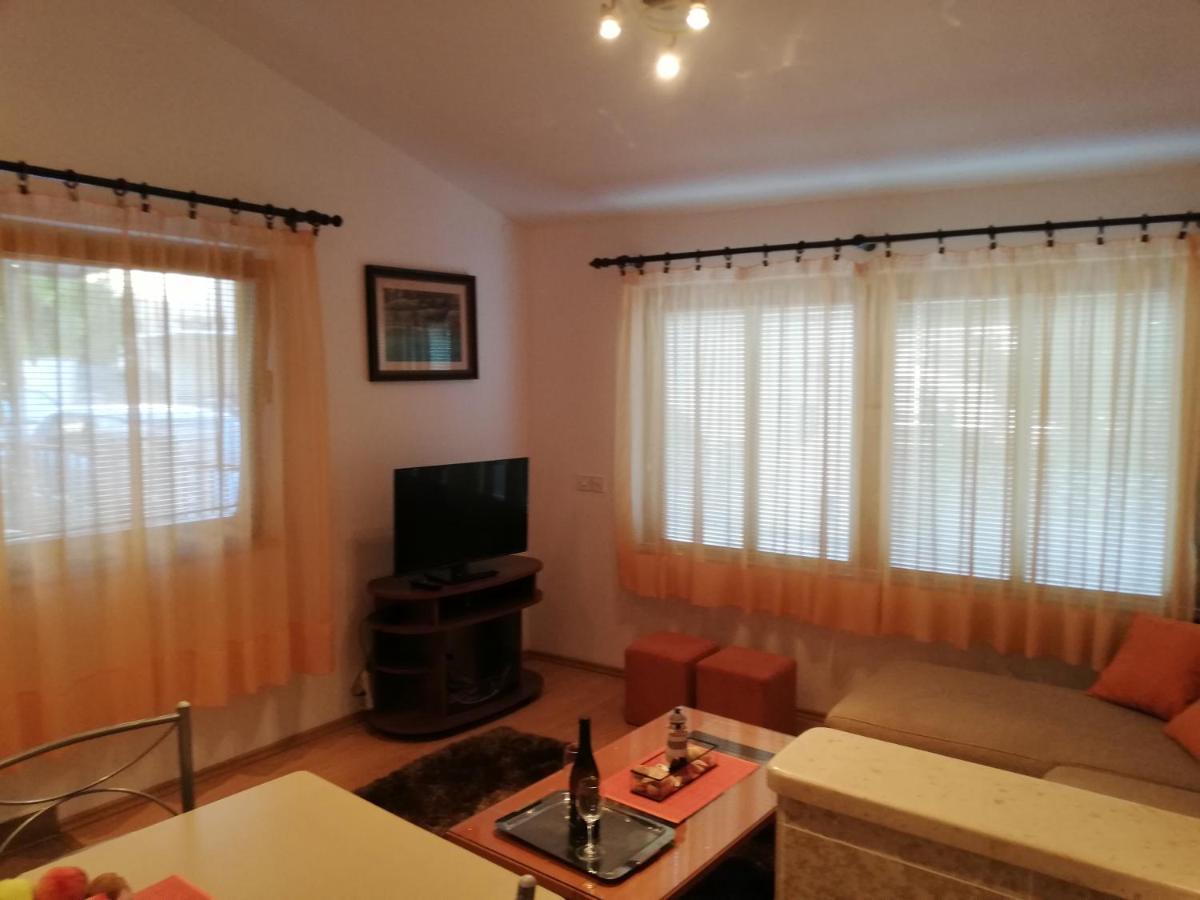 Adria Apartments プーラ エクステリア 写真